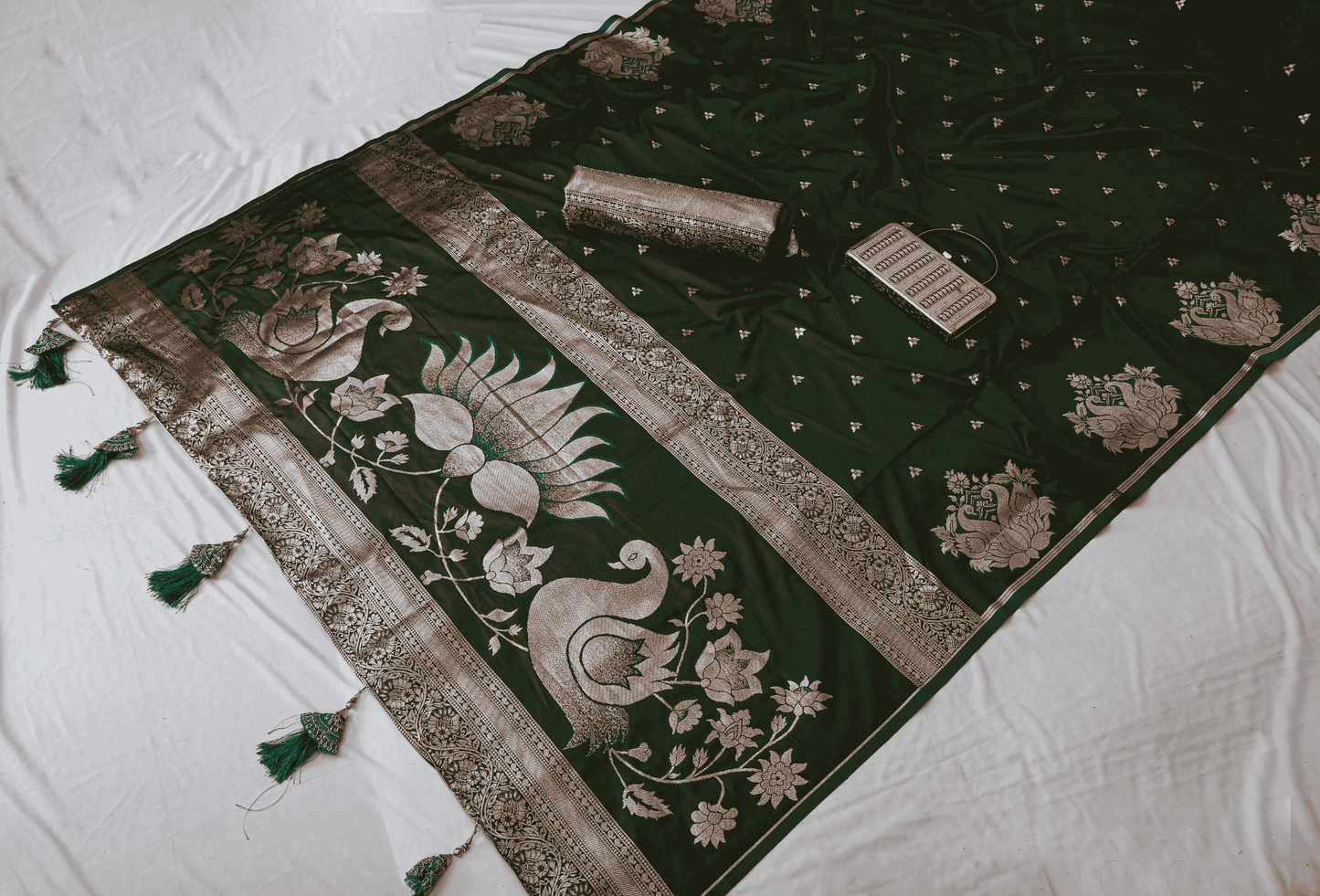 RAJLAXMI SET OF 8 COLOURS